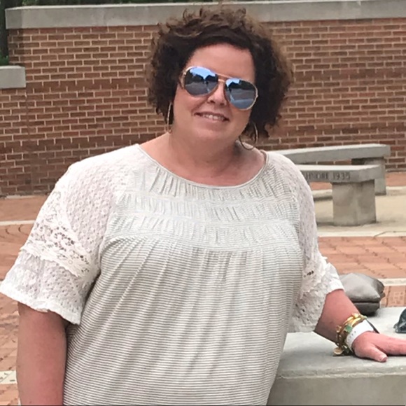 Meet your Posher, Kelly - Picture 1 of 1